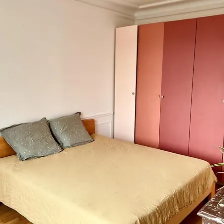 Cozy 75 M Near Montparnasse Apartment